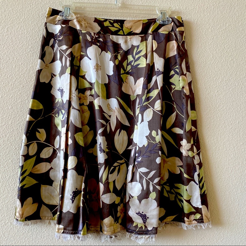 PREOWNED BANANA REPUBLIC SKIRT SILK BLEND BROWN FLORAL SZ 2